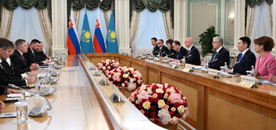 Токаев и Фицо обсудили политическое и экономическое сотрудничество между Казахстаном и Словакией