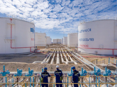 Завтра – День работников нефтегазового комплекса