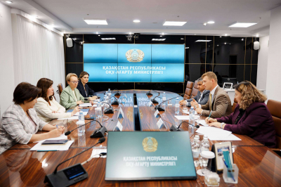 Казахстан представит свою позицию по защите прав детей в Женеве