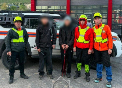 Двух туристов спасли на пике Сатпаева